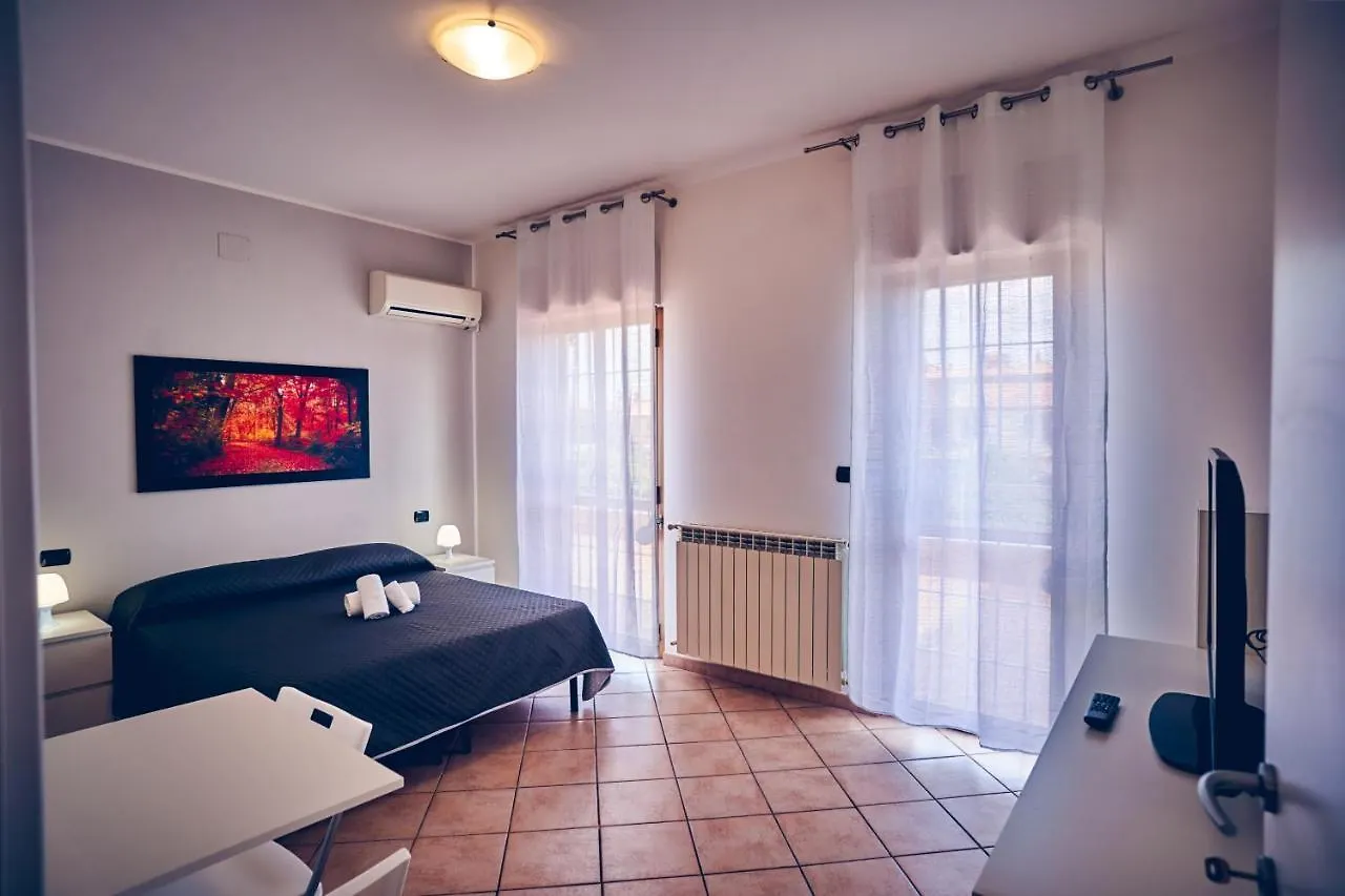 Guest house Travelershome 7Metri Guesthouse Ciampino