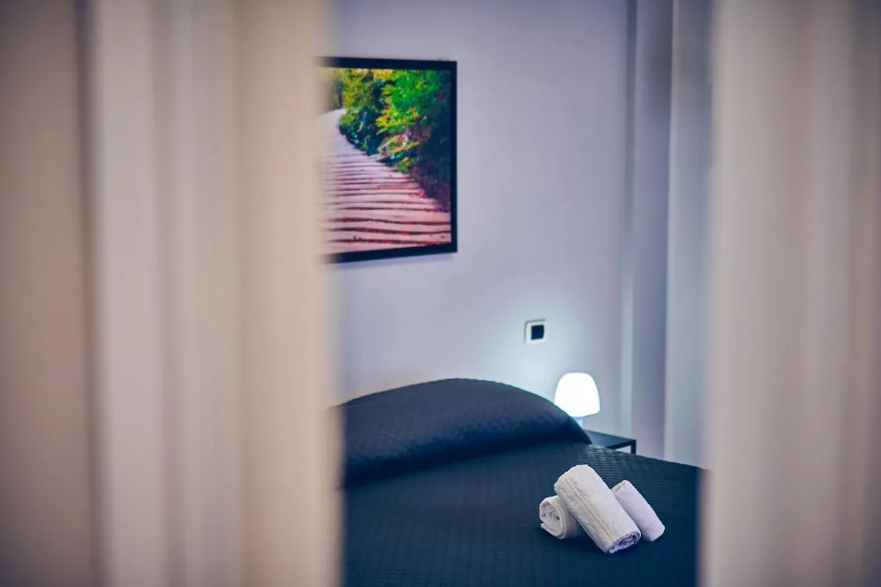 Guest house Travelershome 7Metri Guesthouse Ciampino
