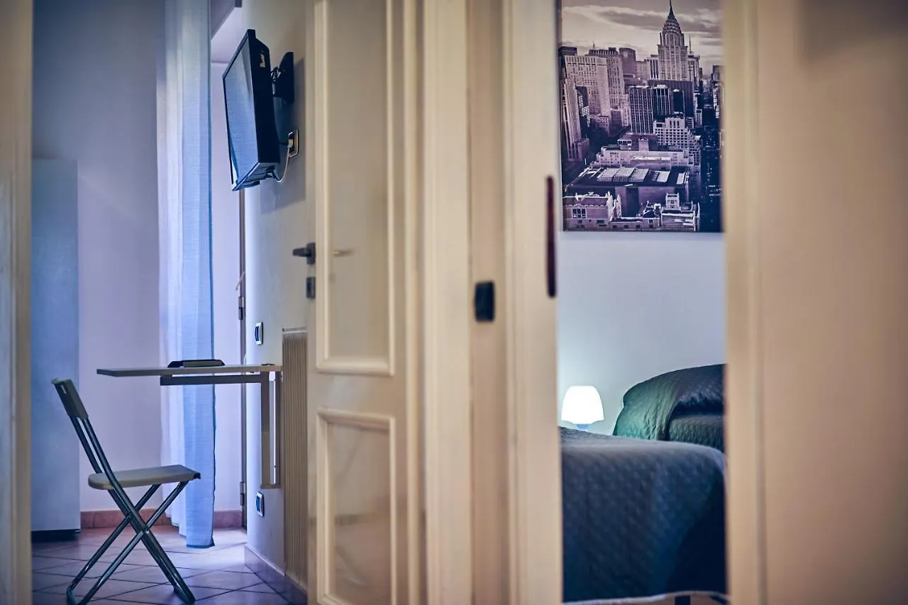 Travelershome 7Metri Guesthouse Ciampino Guest house