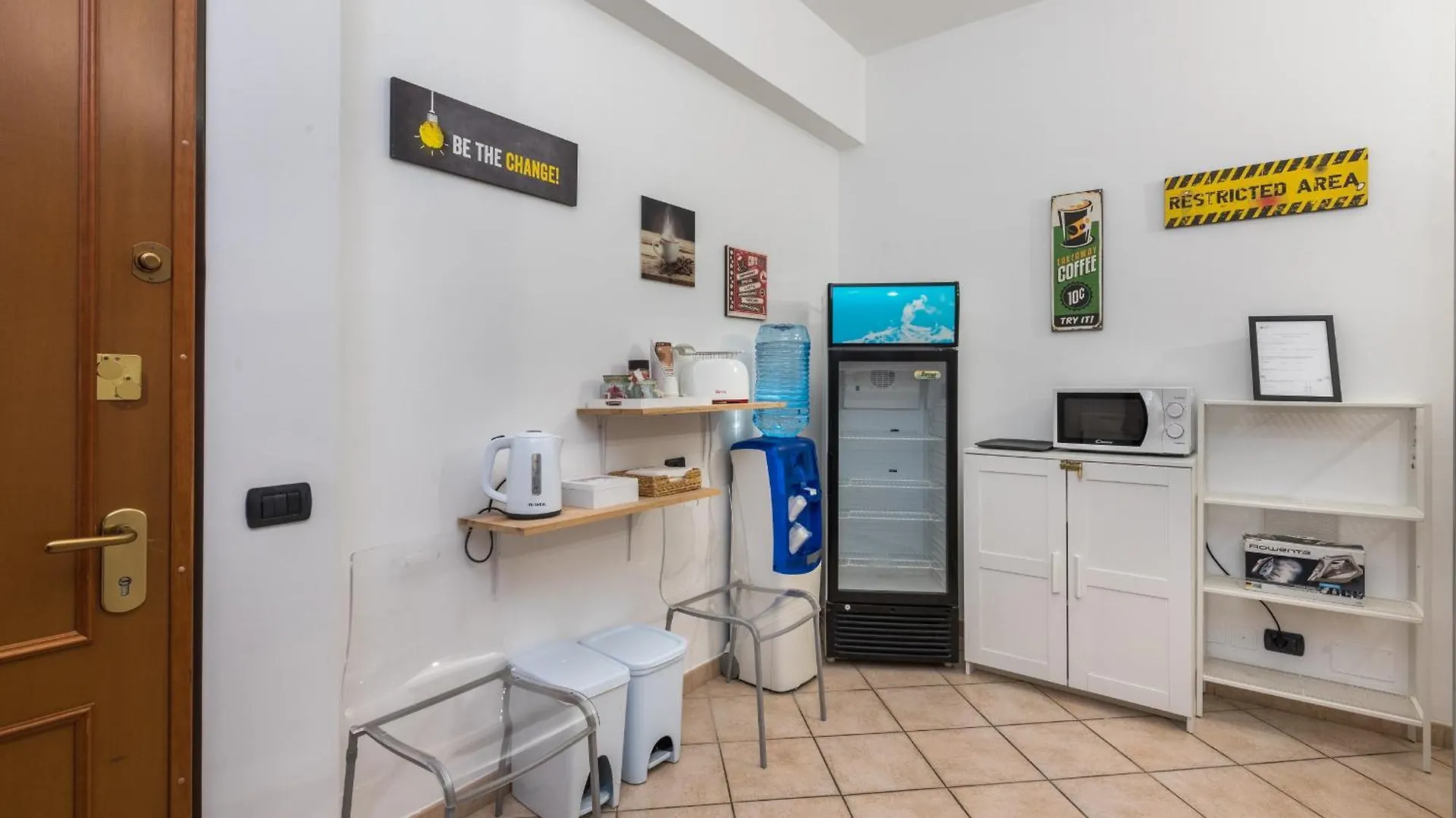 Travelershome 7Metri Guesthouse Ciampino 0*,  Italy